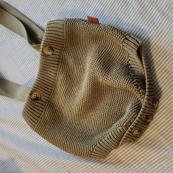 Knit Baby Bloomers with Suspenders - Picture 2 of 6